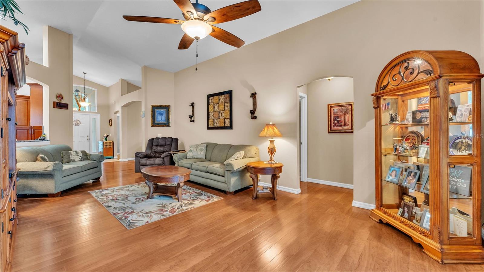 Image 19 of 40 For 506 Henley Circle