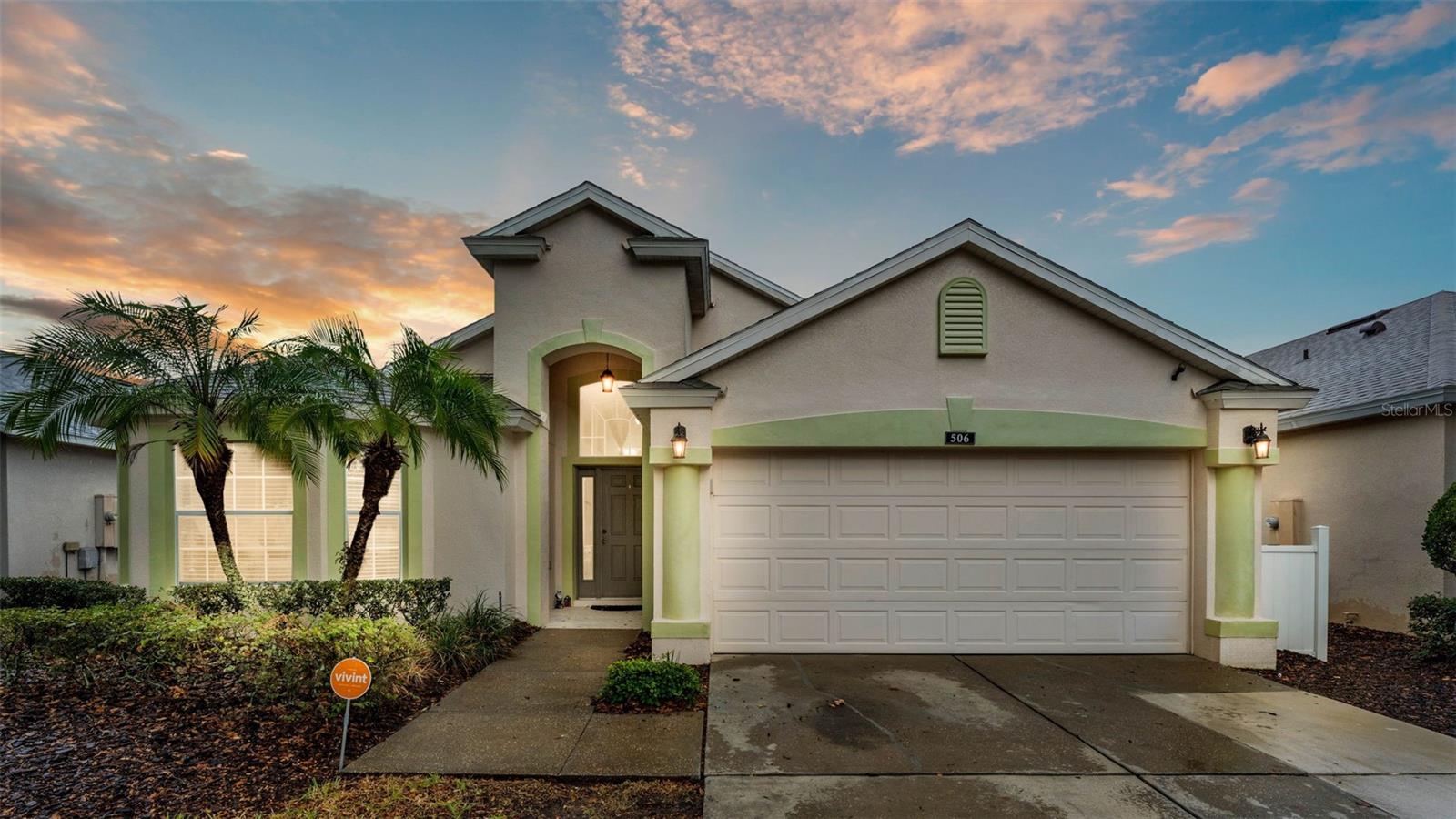 Image 2 of 40 For 506 Henley Circle