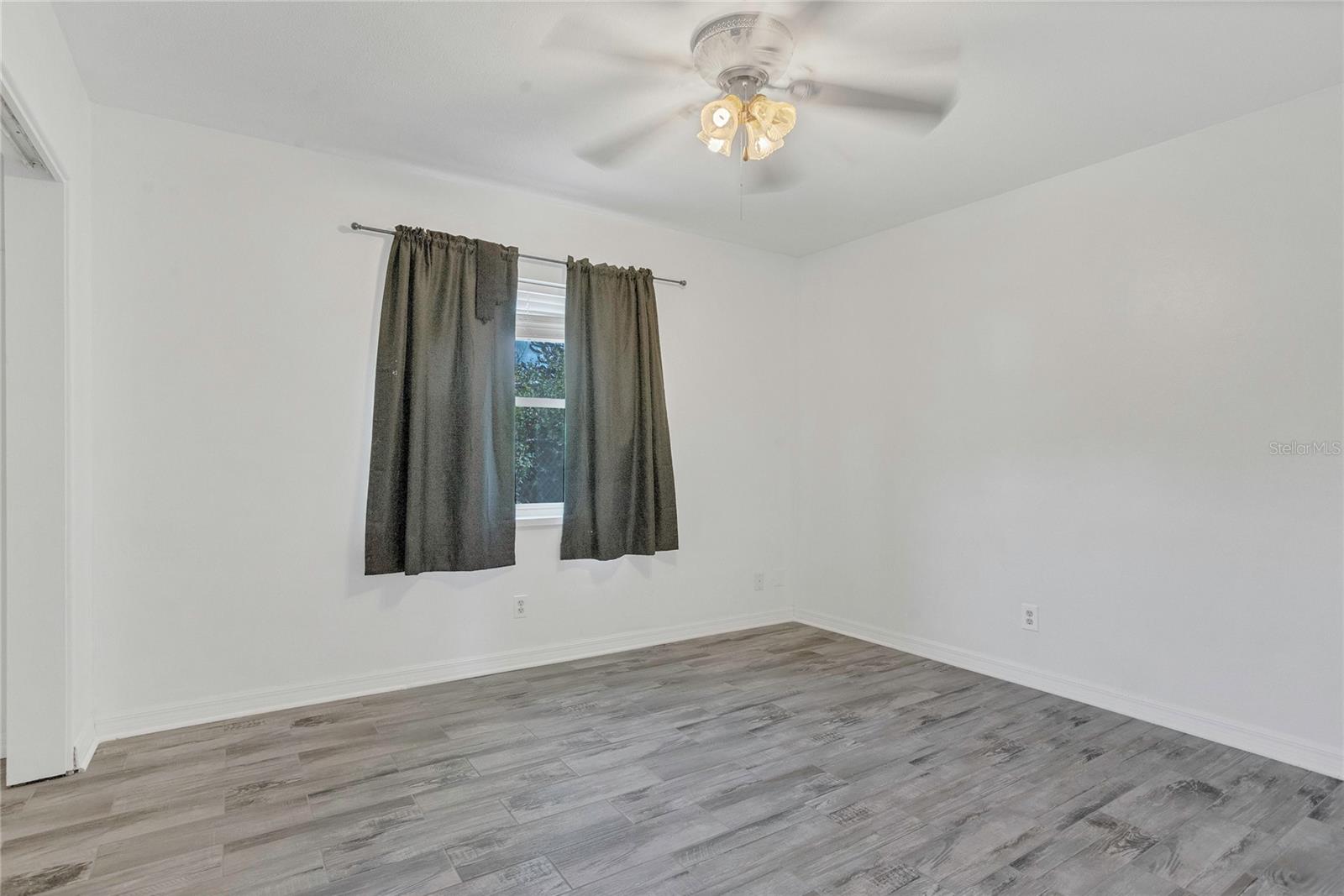Image 11 of 45 For 317 8th Street