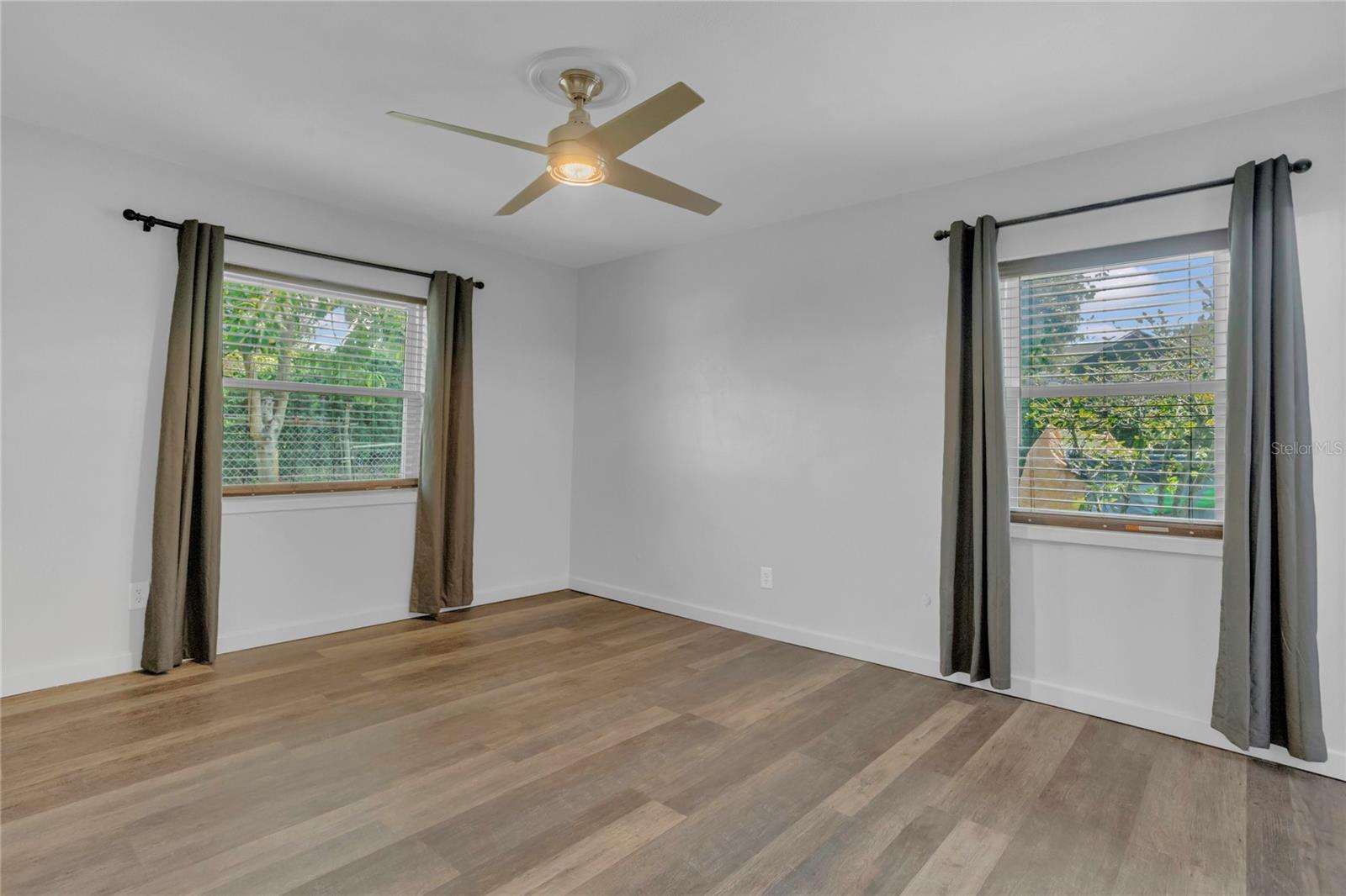 Image 12 of 45 For 317 8th Street