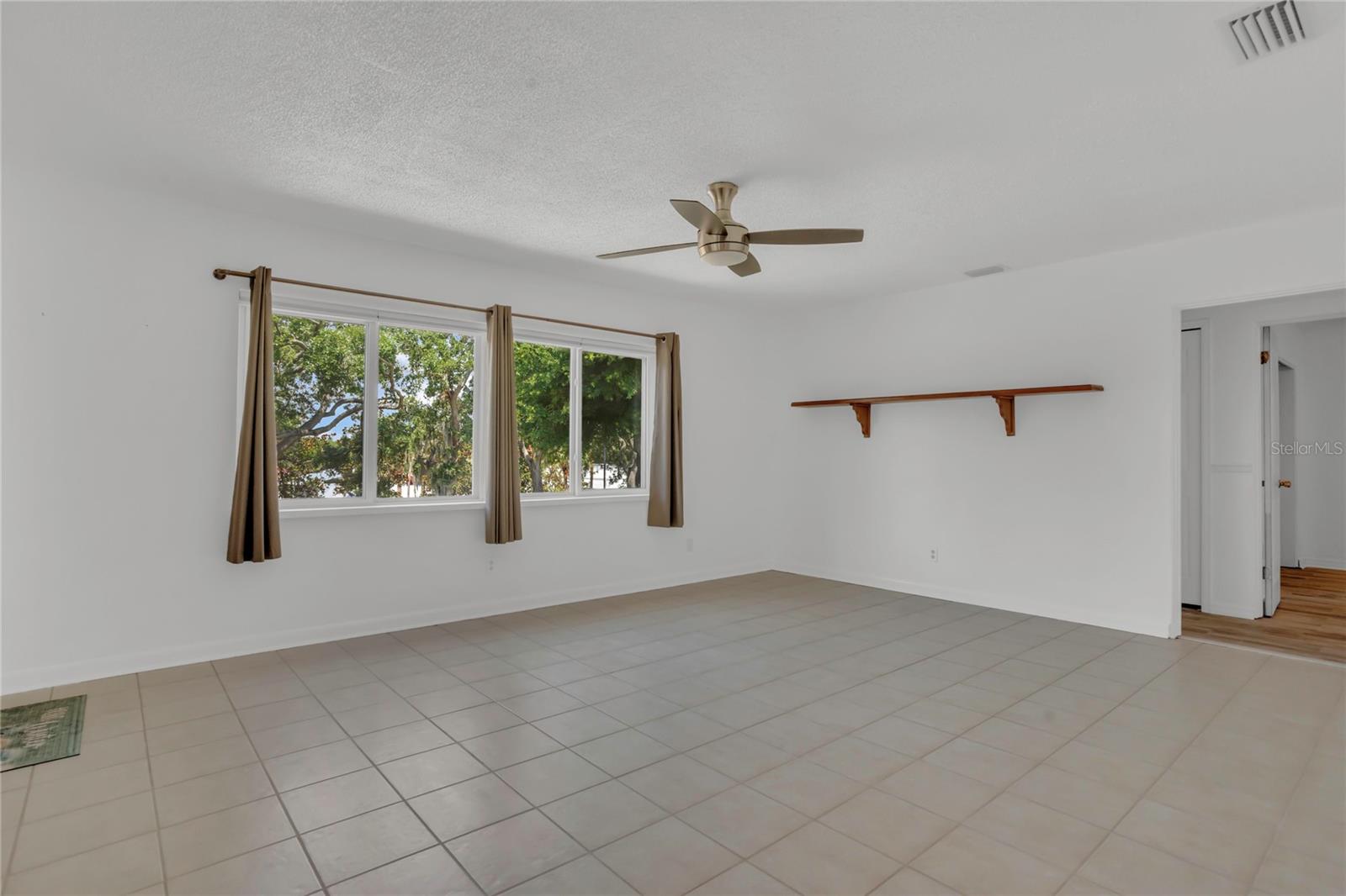 Image 16 of 45 For 317 8th Street