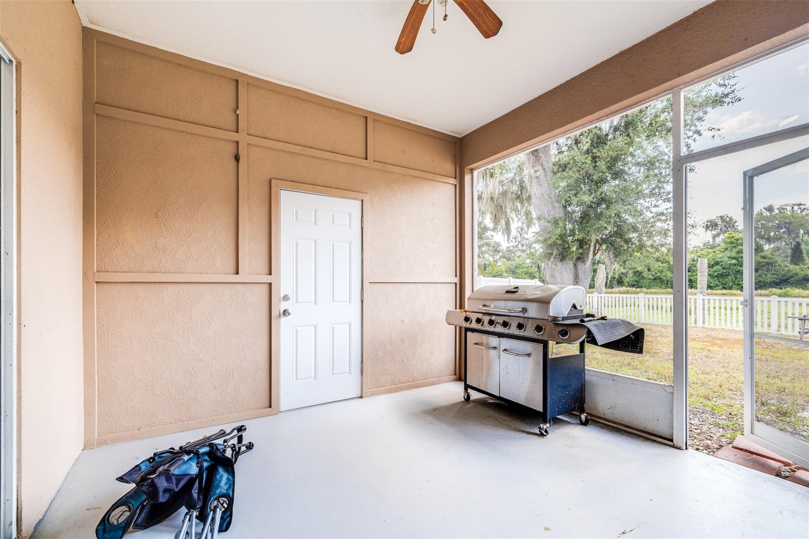 Image 22 of 30 For 3281 Enclave Boulevard