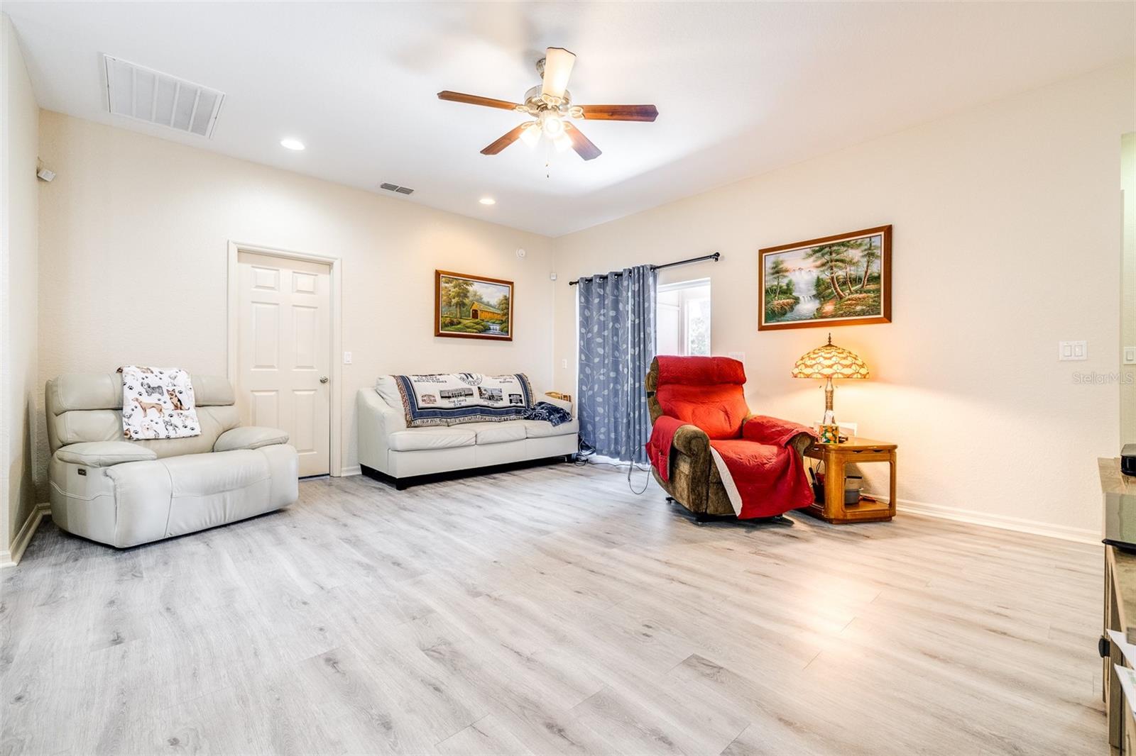 Image 4 of 30 For 3281 Enclave Boulevard