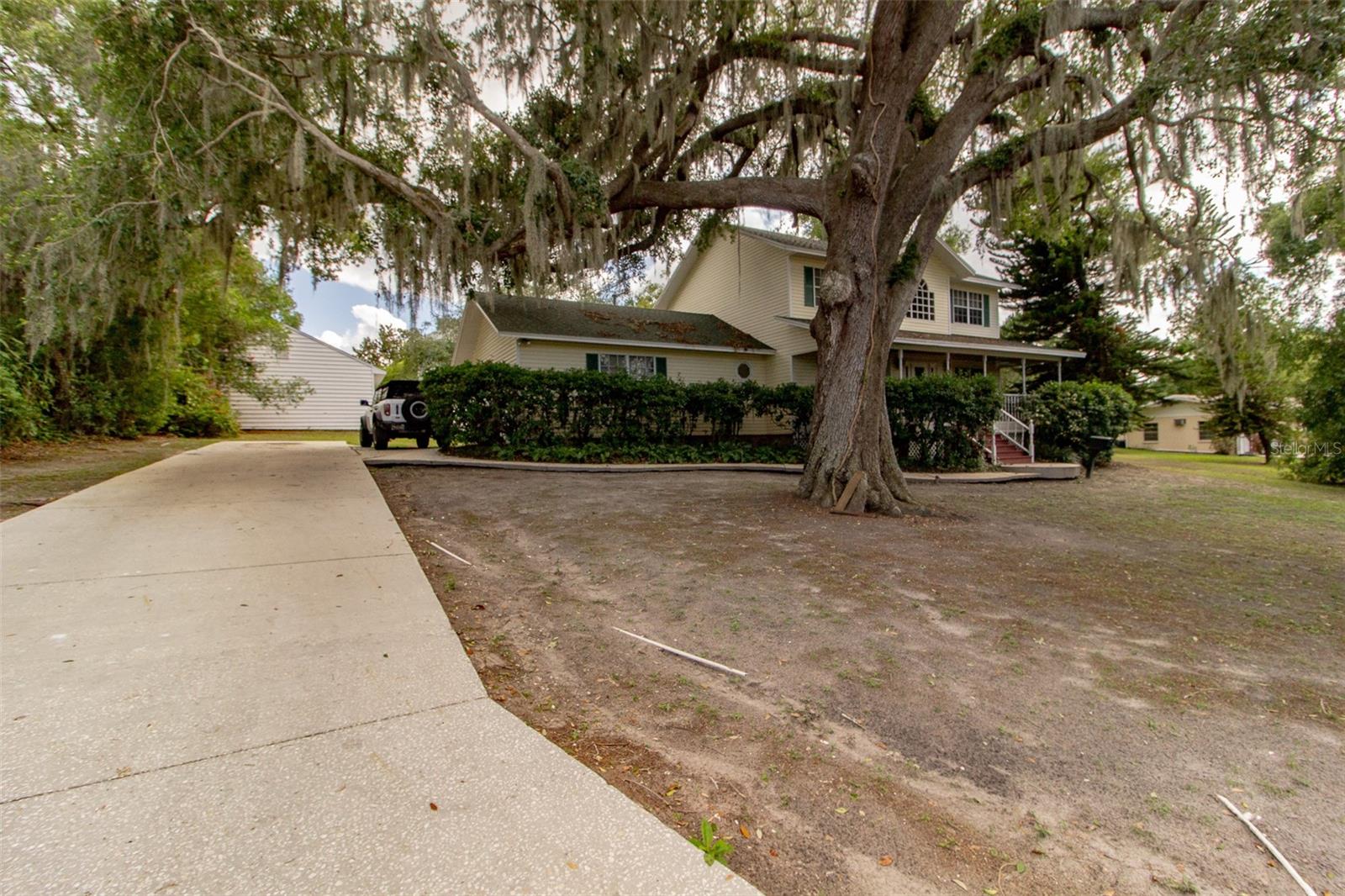 Image 3 of 45 For 330 Palmetto Street
