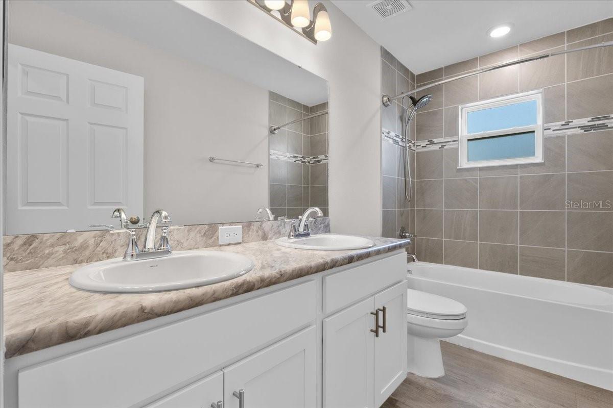 Image 33 of 46 For 1106 Tropea Lane