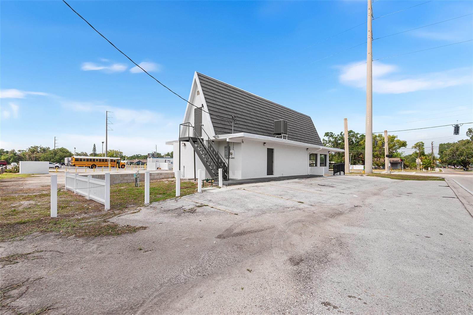 Image 6 of 31 For 1349 Combee Road