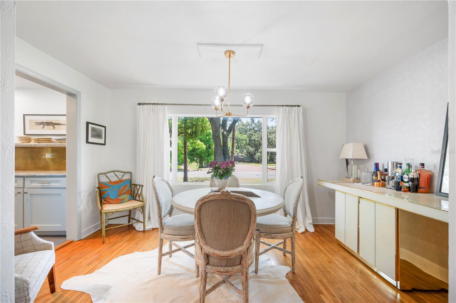 Image 11 of 41 For 921 Avon Avenue