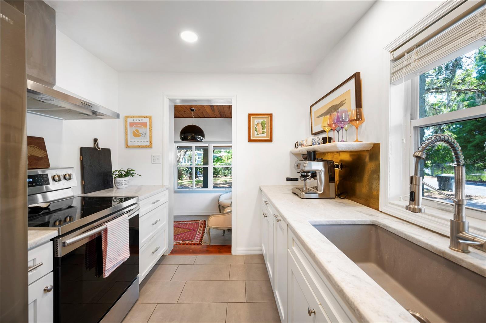 Image 15 of 41 For 921 Avon Avenue