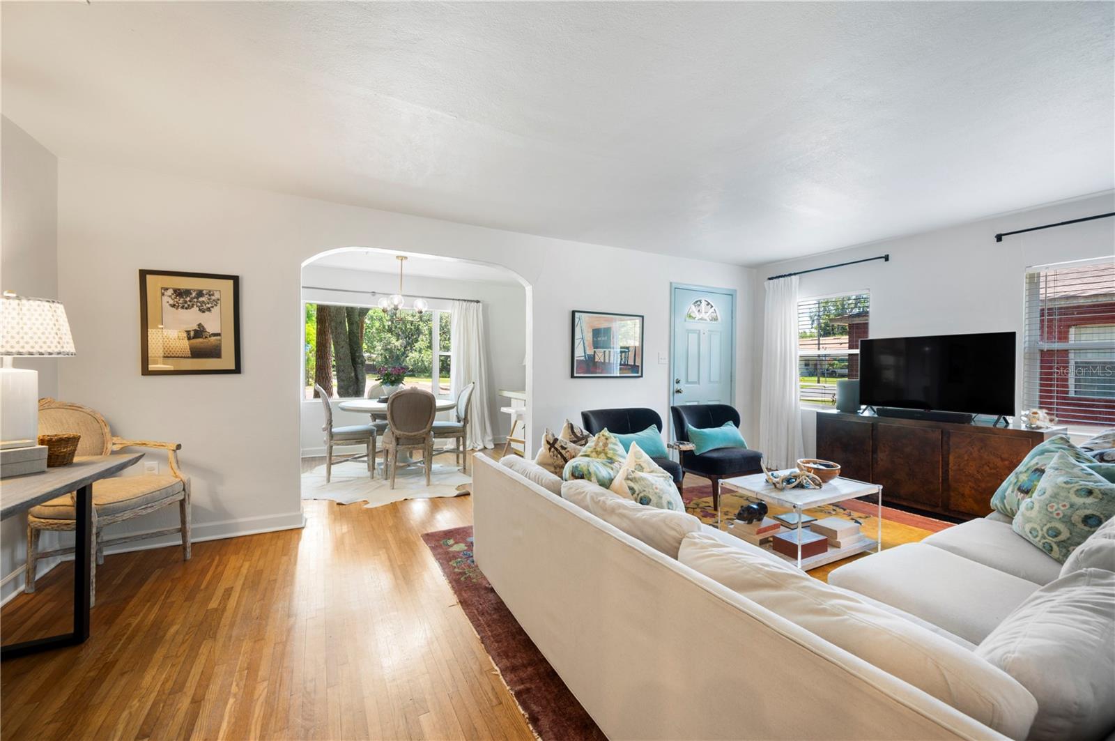 Image 6 of 41 For 921 Avon Avenue