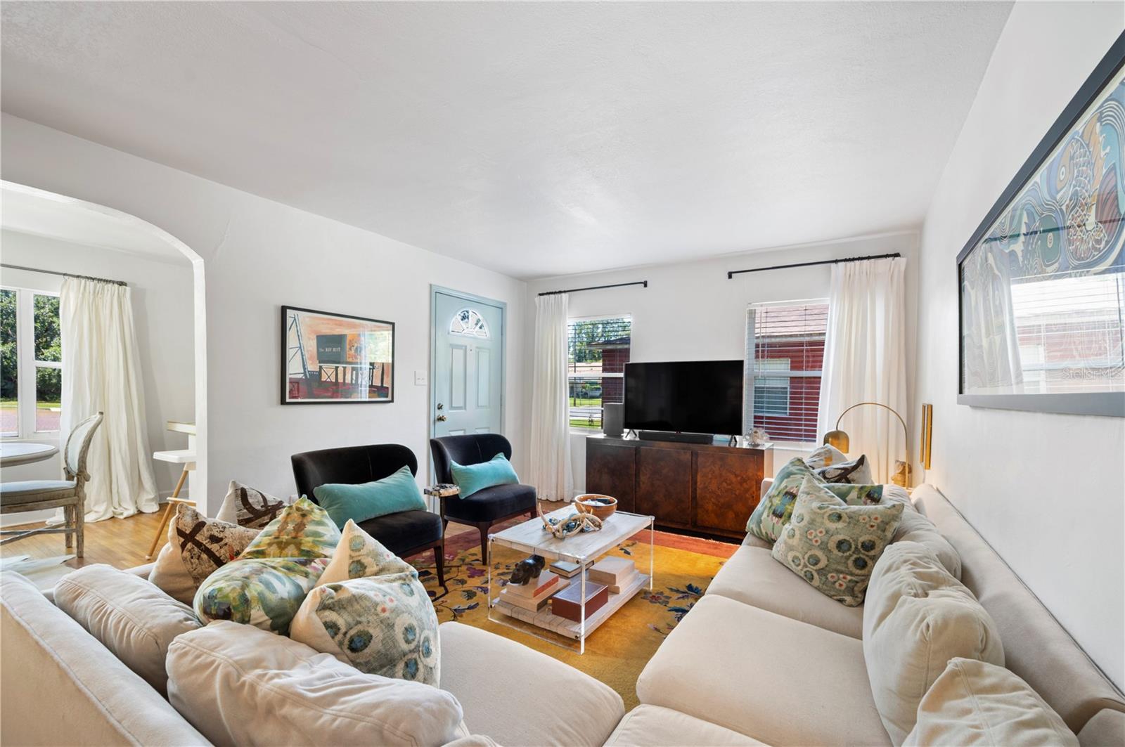 Image 7 of 41 For 921 Avon Avenue