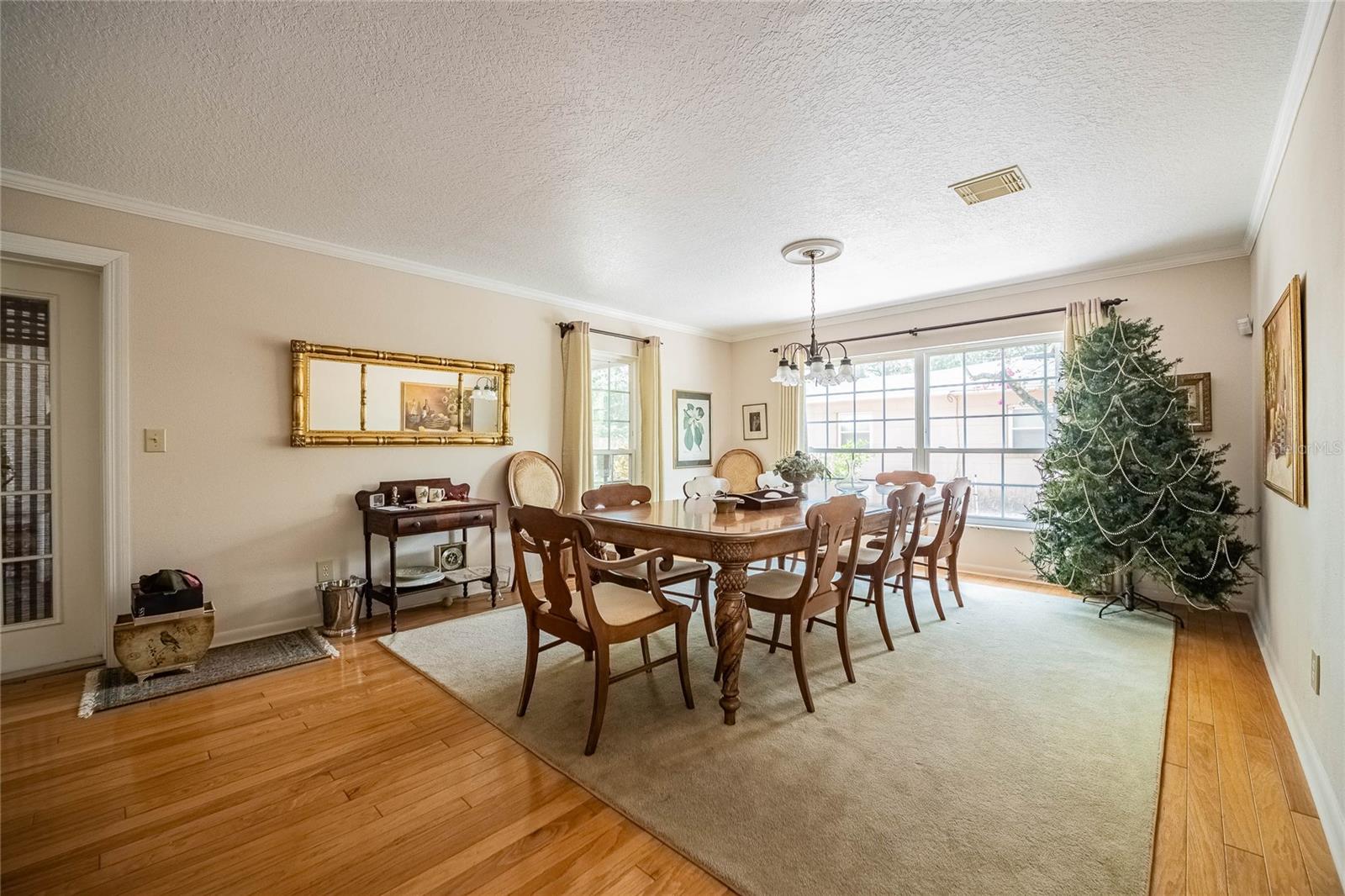 Image 7 of 54 For 16 Golfview Circle Ne