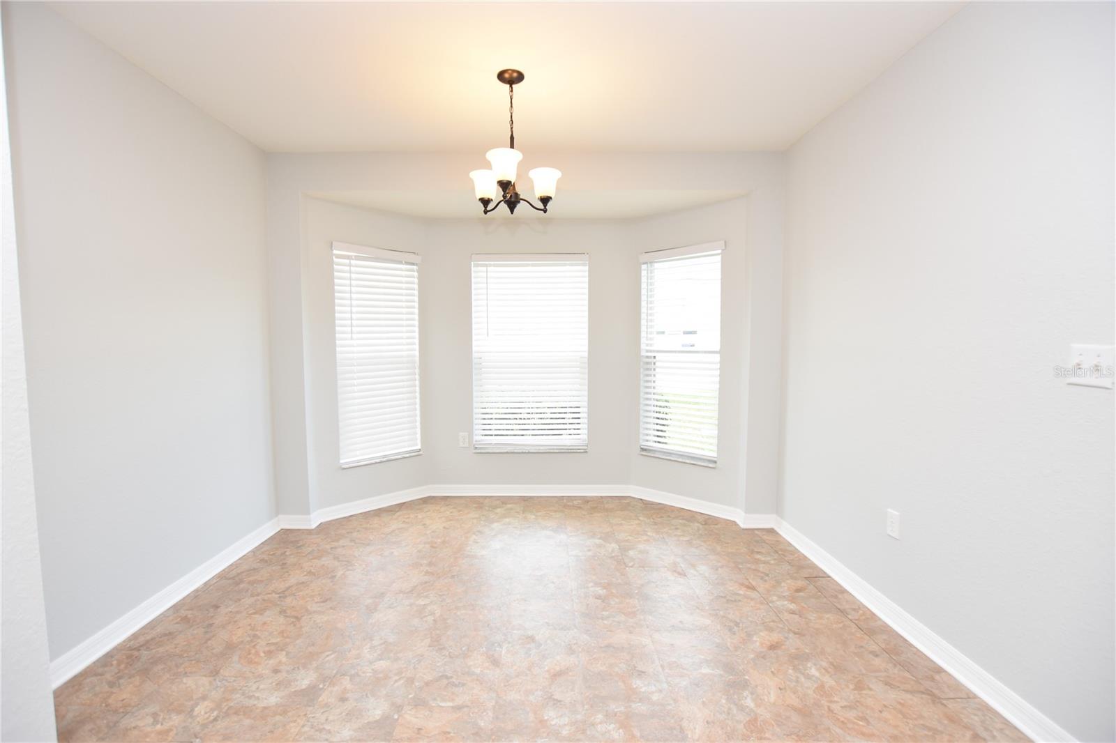 Image 9 of 31 For 1615 Laurel Meadows Drive