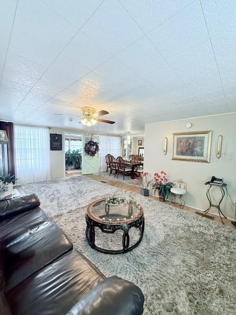 Image 10 of 26 For 816 Elizabeth Lane