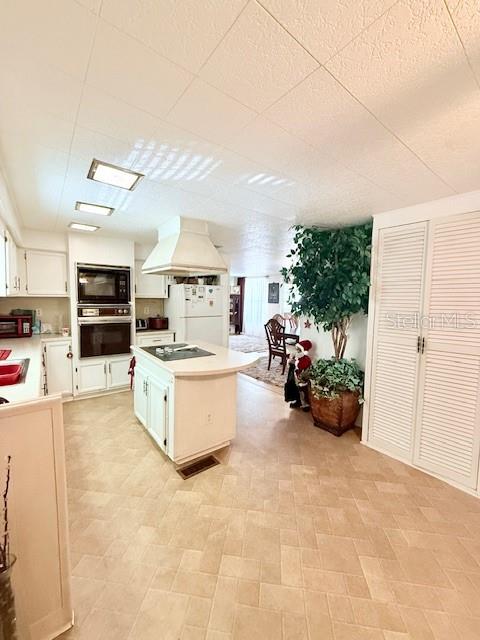 Image 6 of 26 For 816 Elizabeth Lane