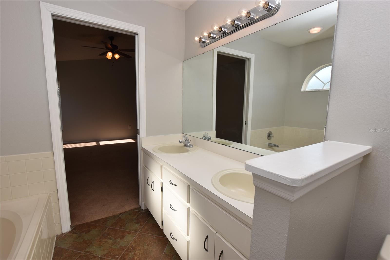 Image 13 of 33 For 5357 St Lucia Drive