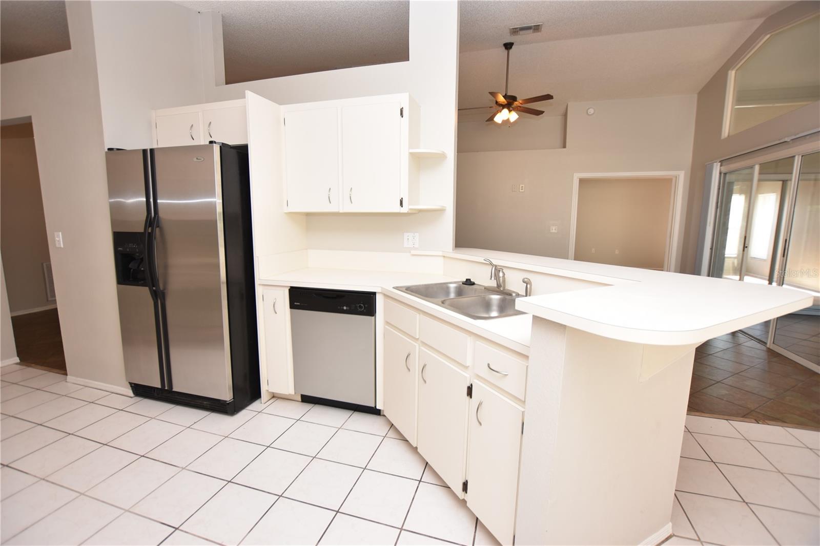 Image 4 of 33 For 5357 St Lucia Drive