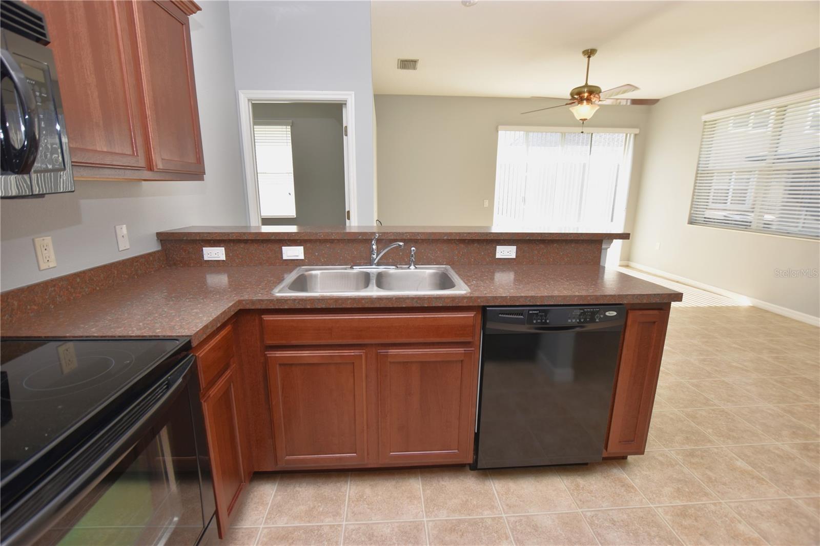 Image 5 of 36 For 6508 Sedgeford Drive 6508