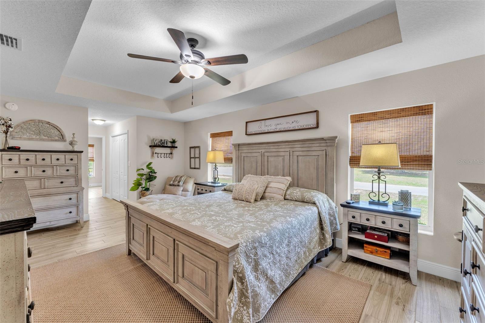 Listing photo id 20 for 11447 Adelia Street