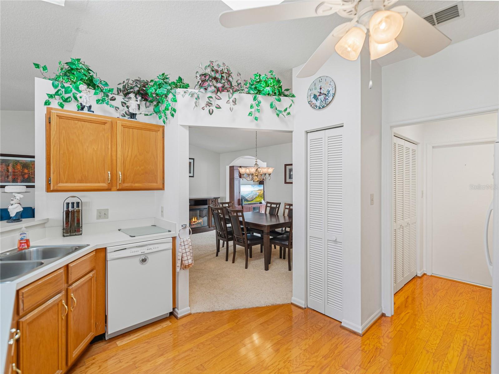 Image 23 of 80 For 6194 Sanderling Drive