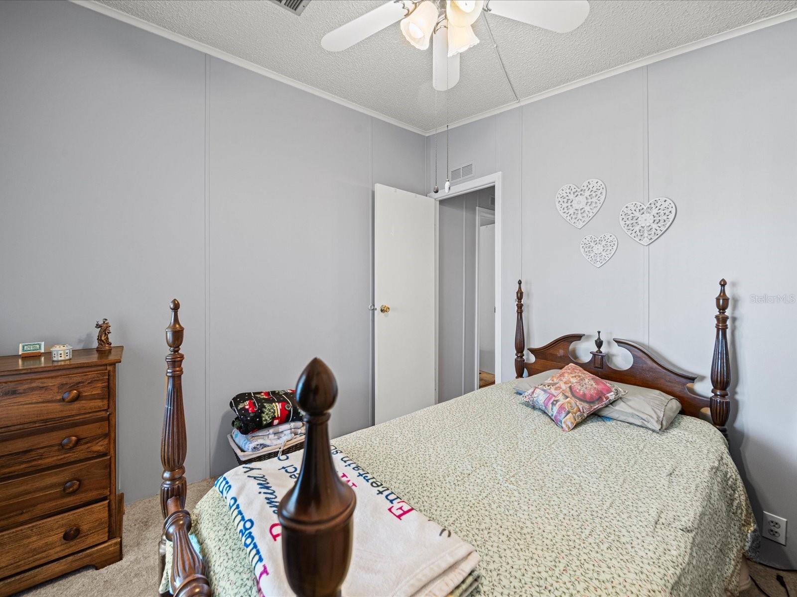 Image 13 of 29 For 6087 Southern Oaks Drive Se