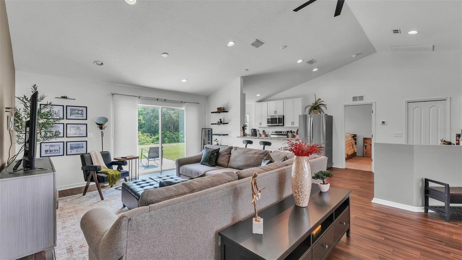 Image 17 of 40 For 4582 Penkert Place