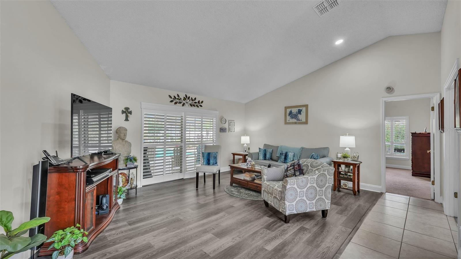 Image 10 of 58 For 2912 Aston Avenue