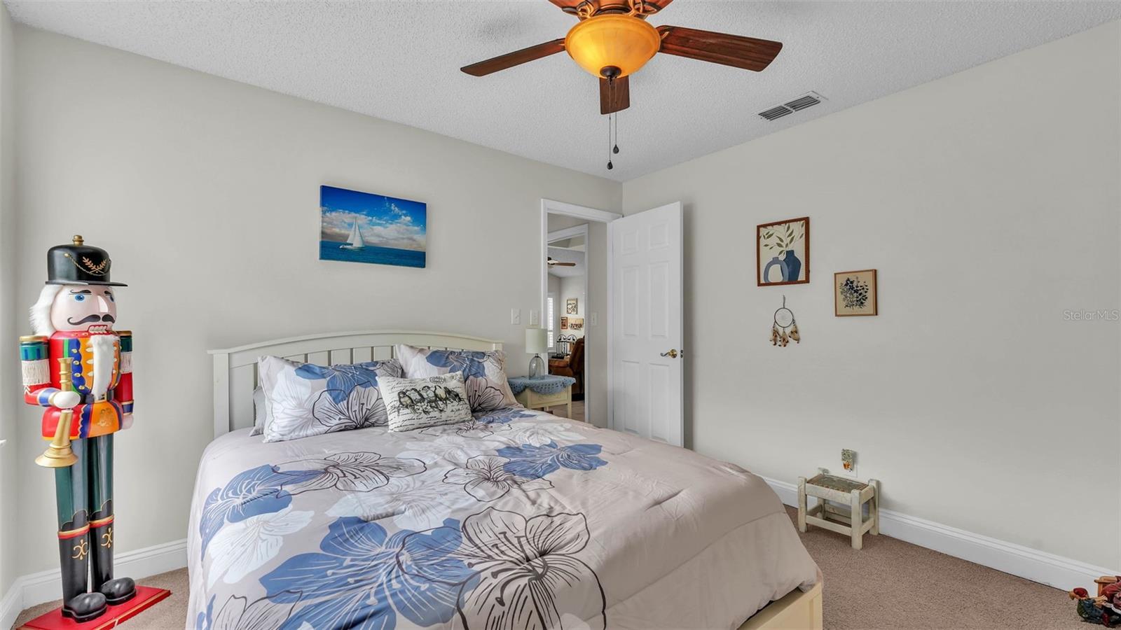 Image 33 of 58 For 2912 Aston Avenue