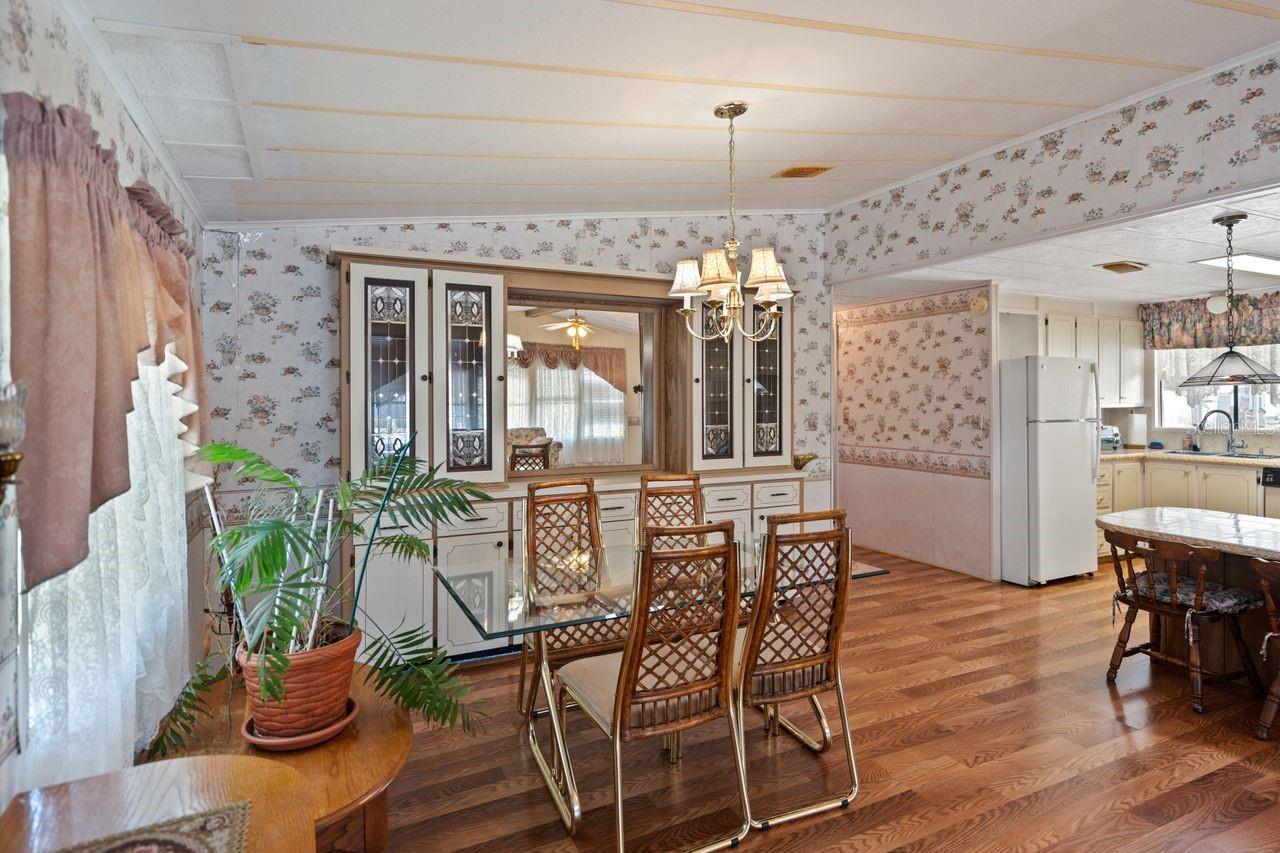 Image 10 of 44 For 6731 Canterbury Drive Ne