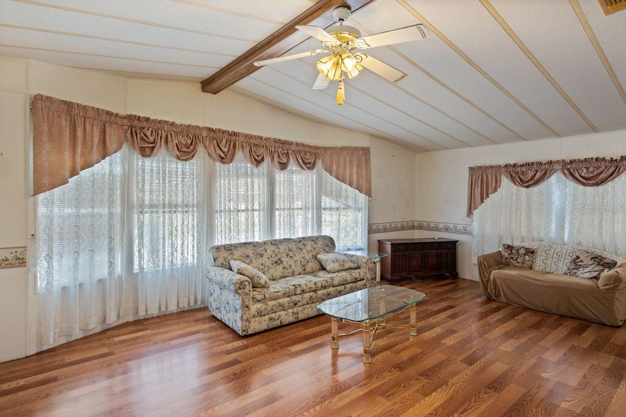 Image 16 of 44 For 6731 Canterbury Drive Ne