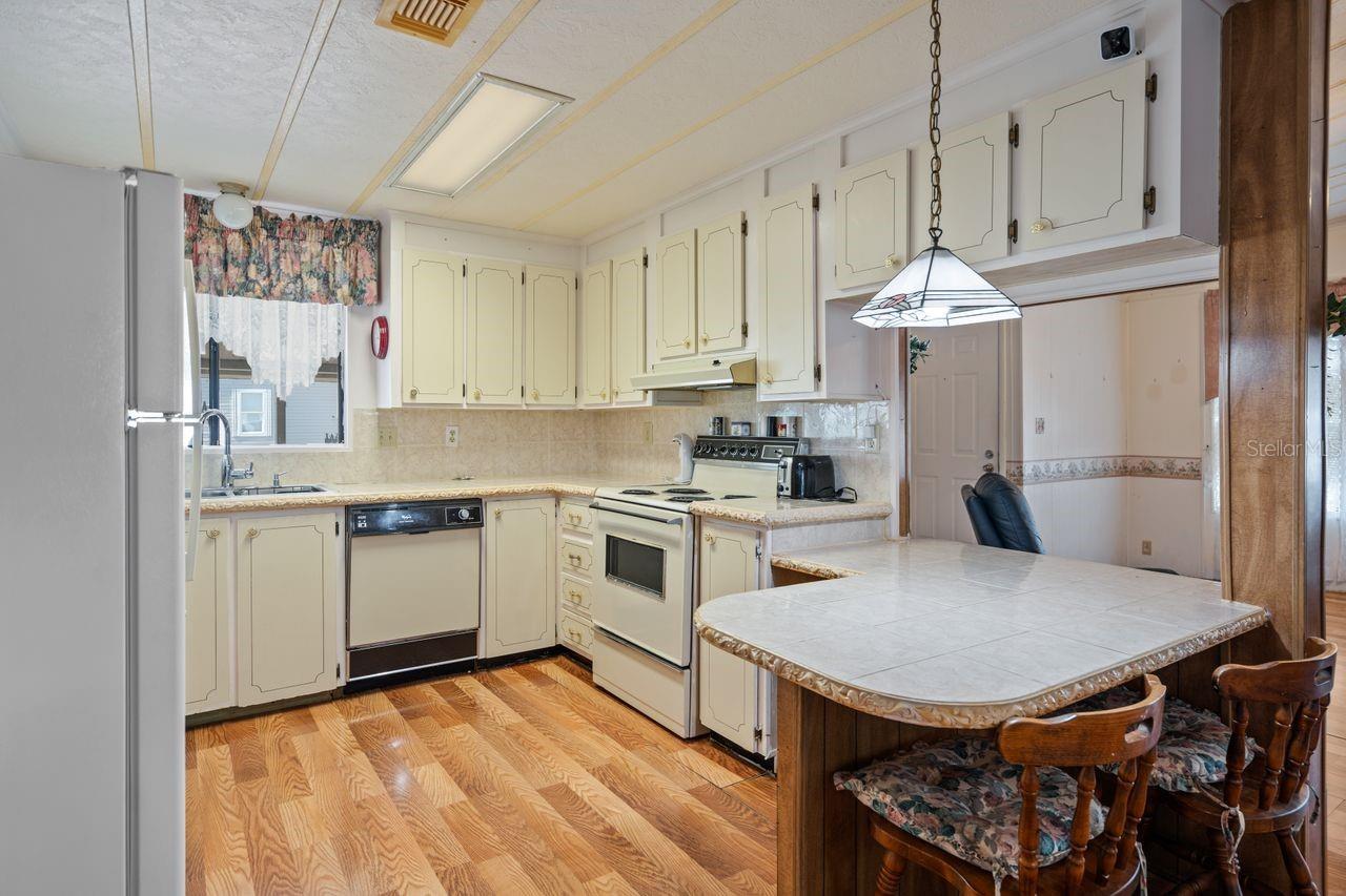 Image 19 of 44 For 6731 Canterbury Drive Ne