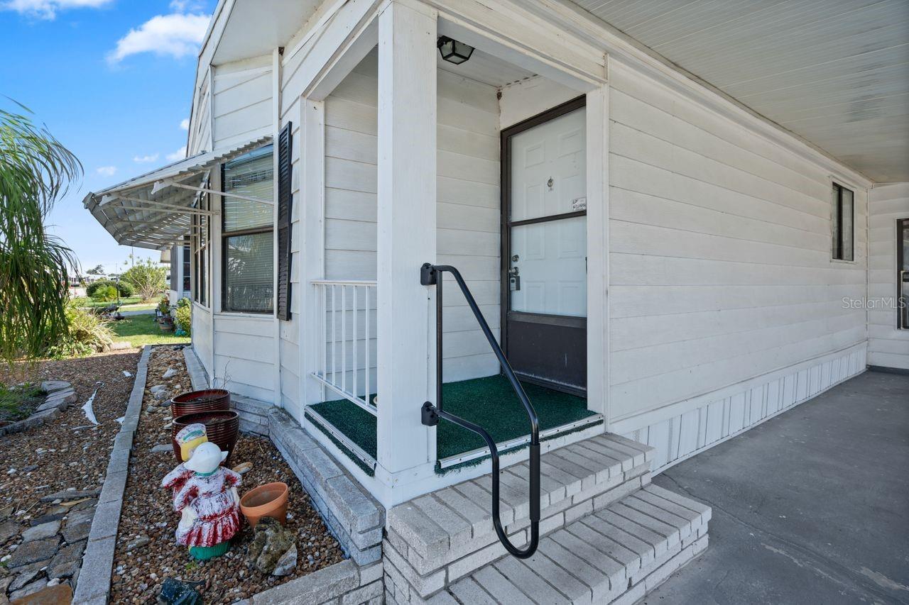 Image 7 of 44 For 6731 Canterbury Drive Ne