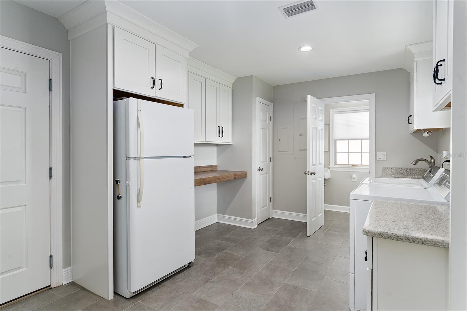 Image 15 of 51 For 1516 Jae Place