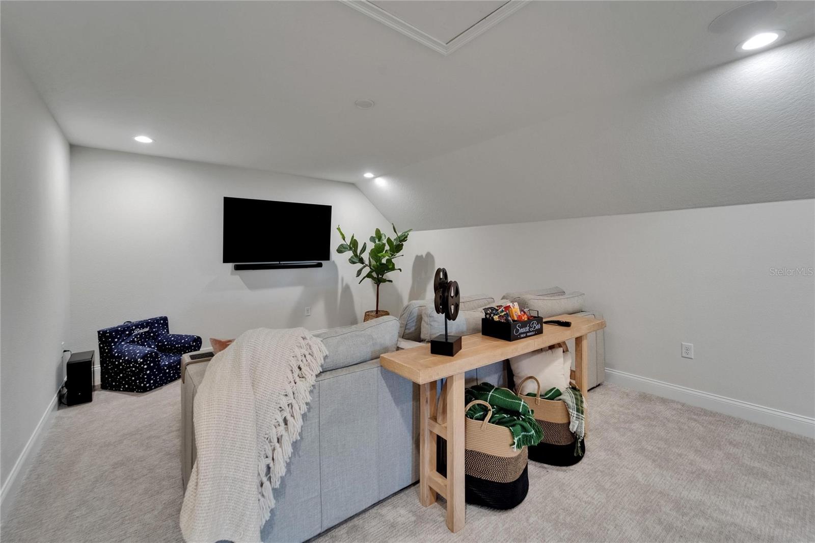 Image 69 of 93 For 2662 Delphi Hills Court