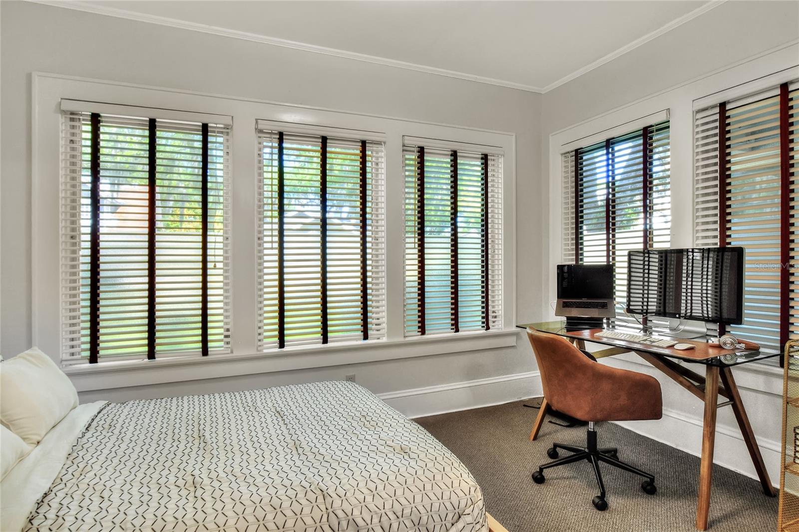 Image 9 of 34 For 211 Park Street 1