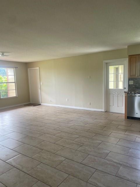 Image 16 of 26 For 4923 Celia Circle W