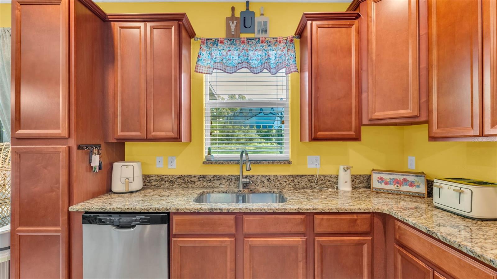 Image 11 of 50 For 6435 Sedgeford Drive