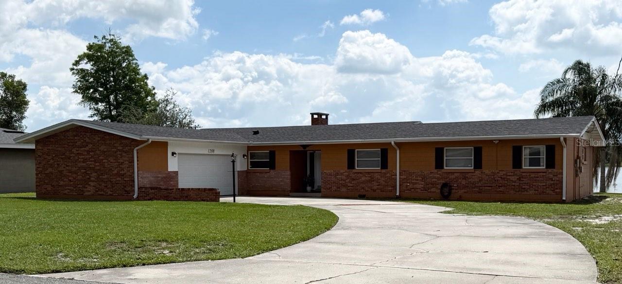 Details for 1208 Lake Buckeye Drive, WINTER HAVEN, FL 33881