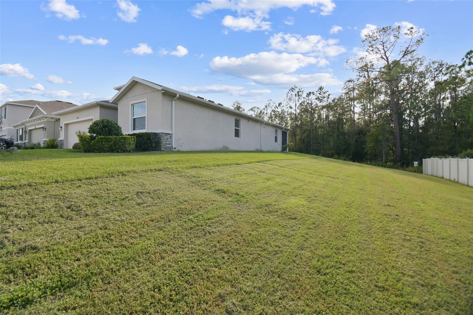 Image 5 of 67 For 15354 Sweet Springs Bend