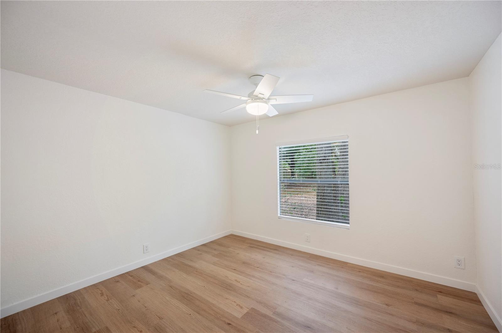 Image 10 of 18 For 6527 Fernwood Drive