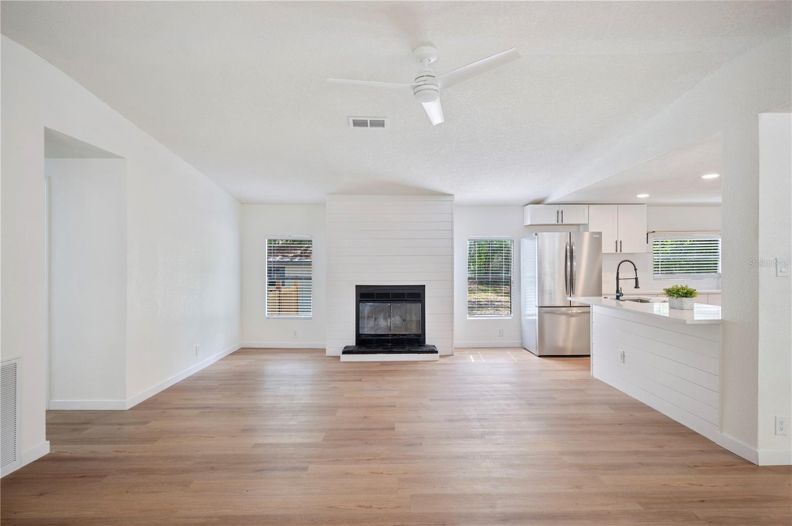Image 2 of 18 For 6527 Fernwood Drive