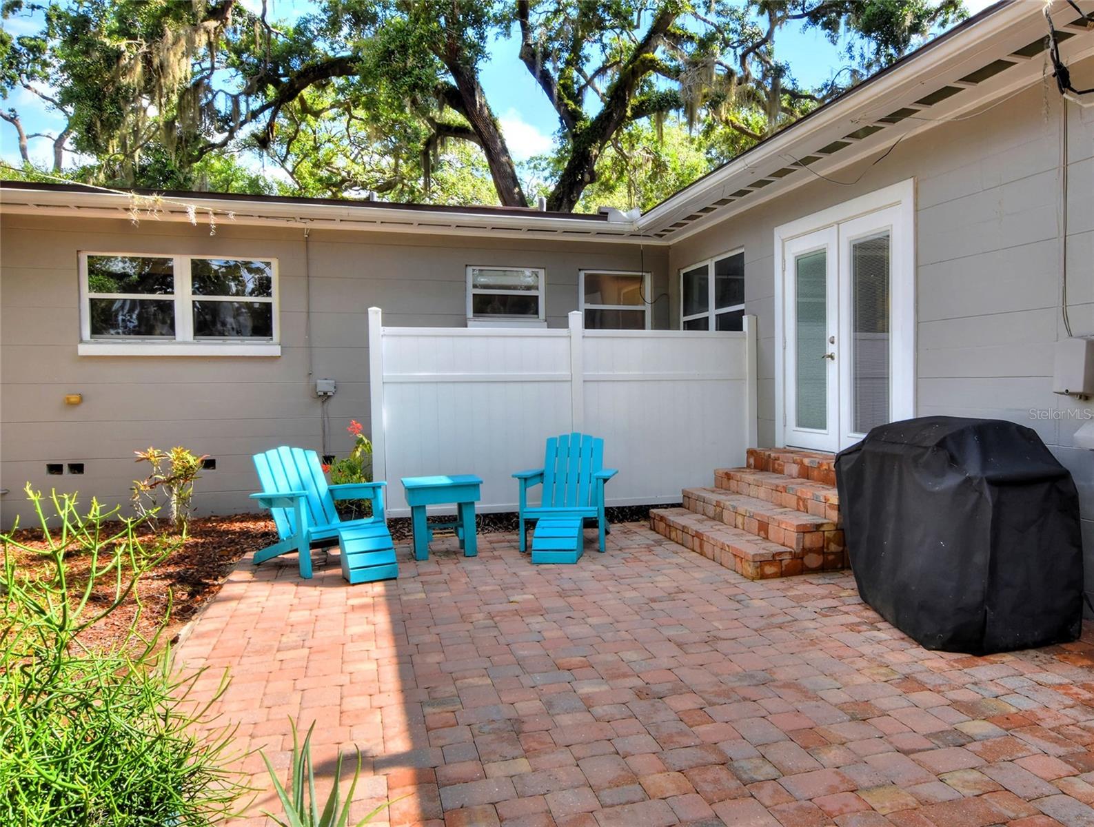Image 39 of 47 For 618 W Oak Dr