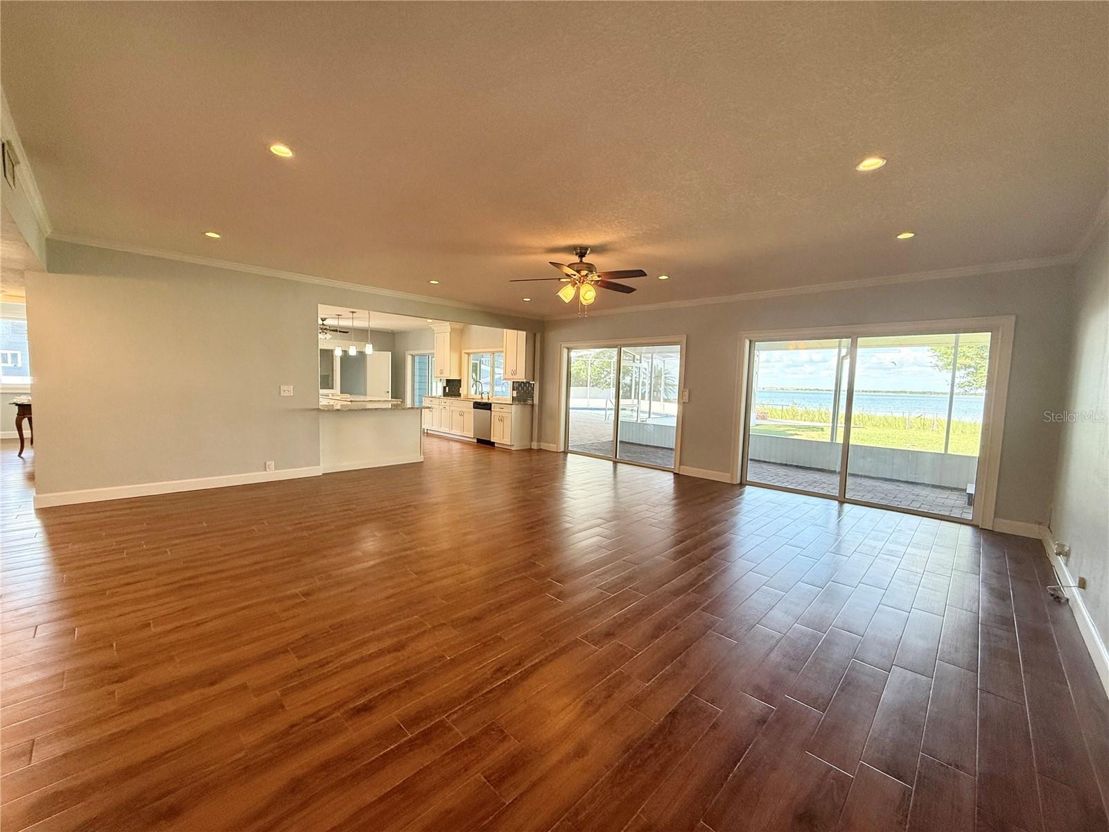 Image 15 of 74 For 1328 Edgewater Beach Drive