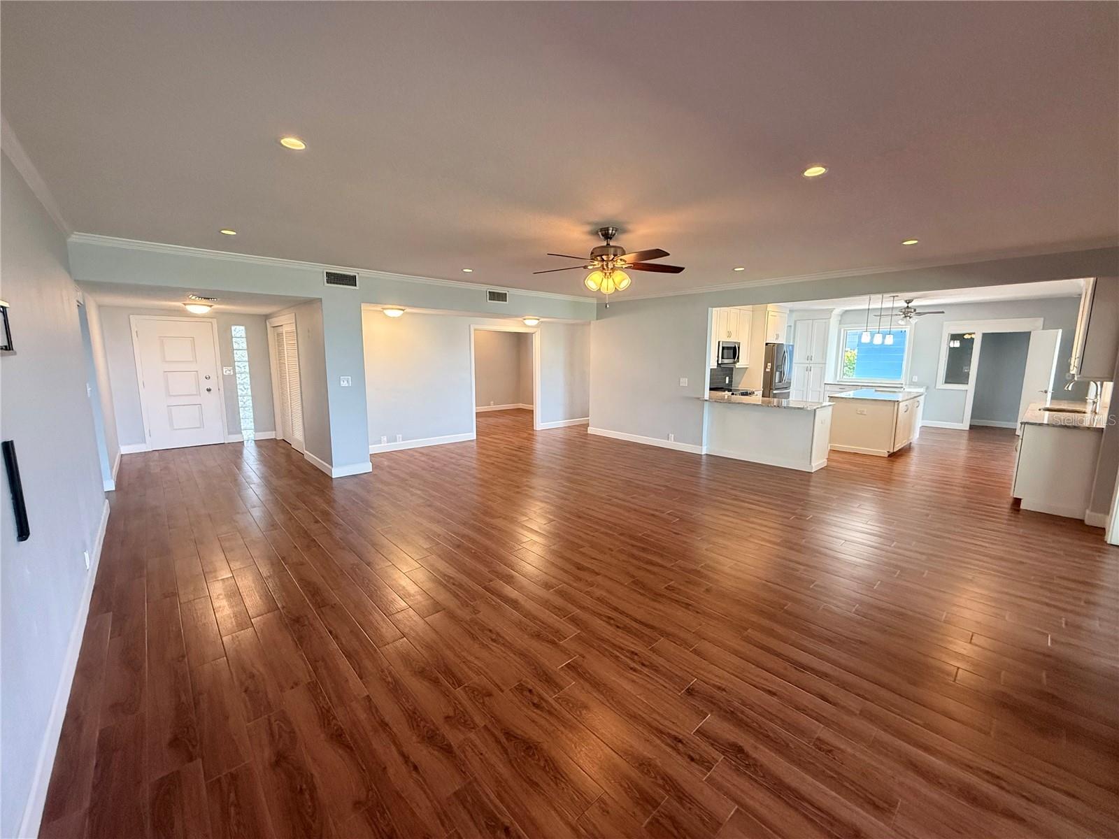 Image 17 of 74 For 1328 Edgewater Beach Drive