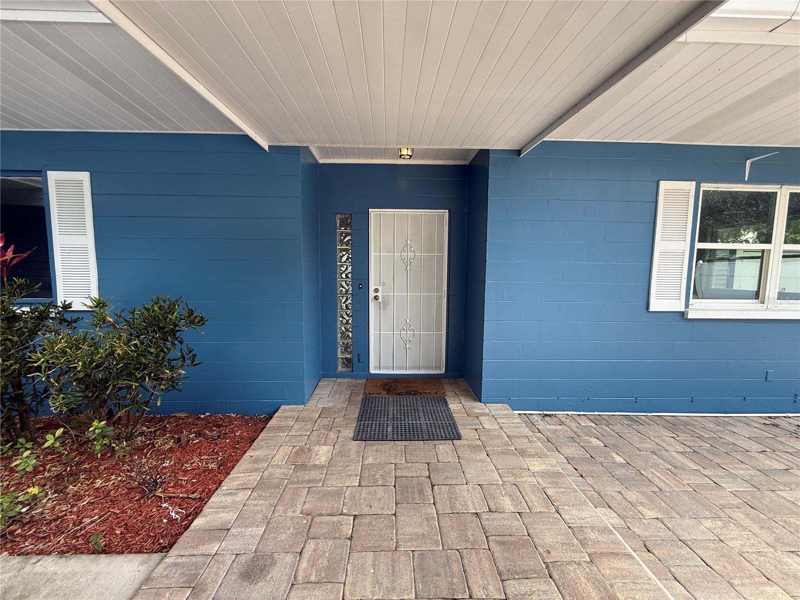 Image 4 of 74 For 1328 Edgewater Beach Drive