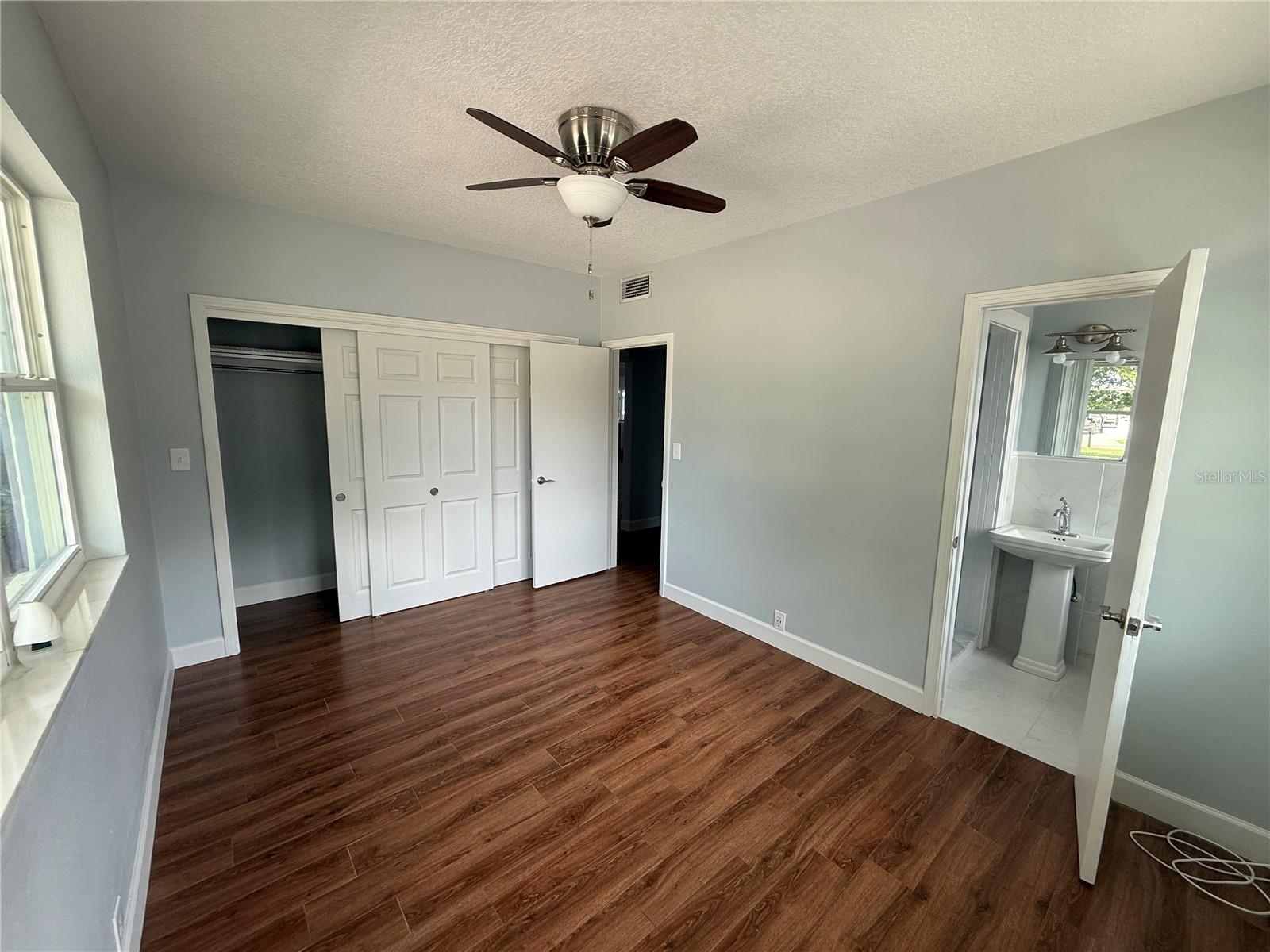 Image 8 of 74 For 1328 Edgewater Beach Drive