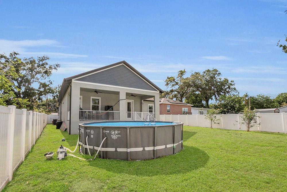 Listing photo id 33 for 5227 Lime Avenue