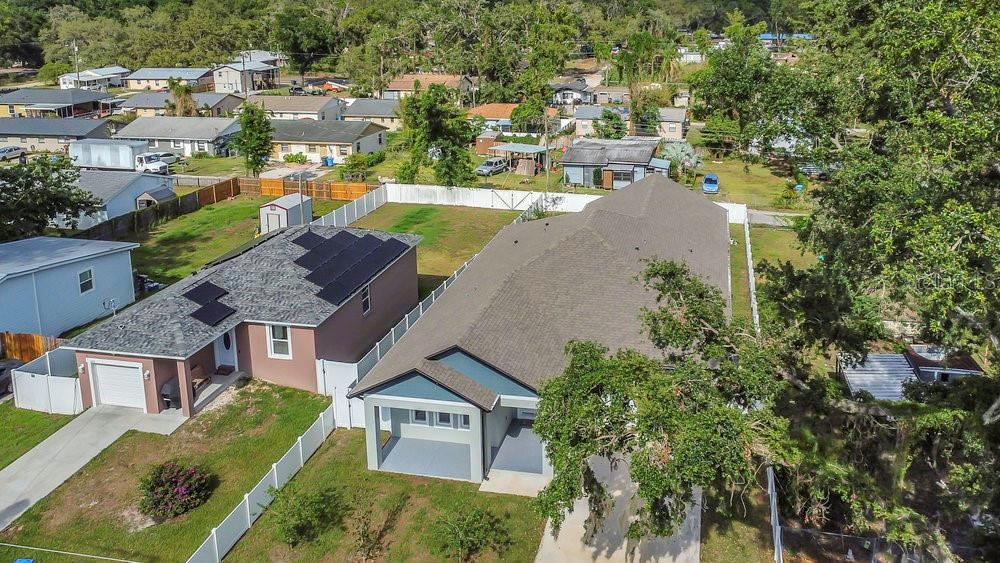 Listing photo id 42 for 5227 Lime Avenue