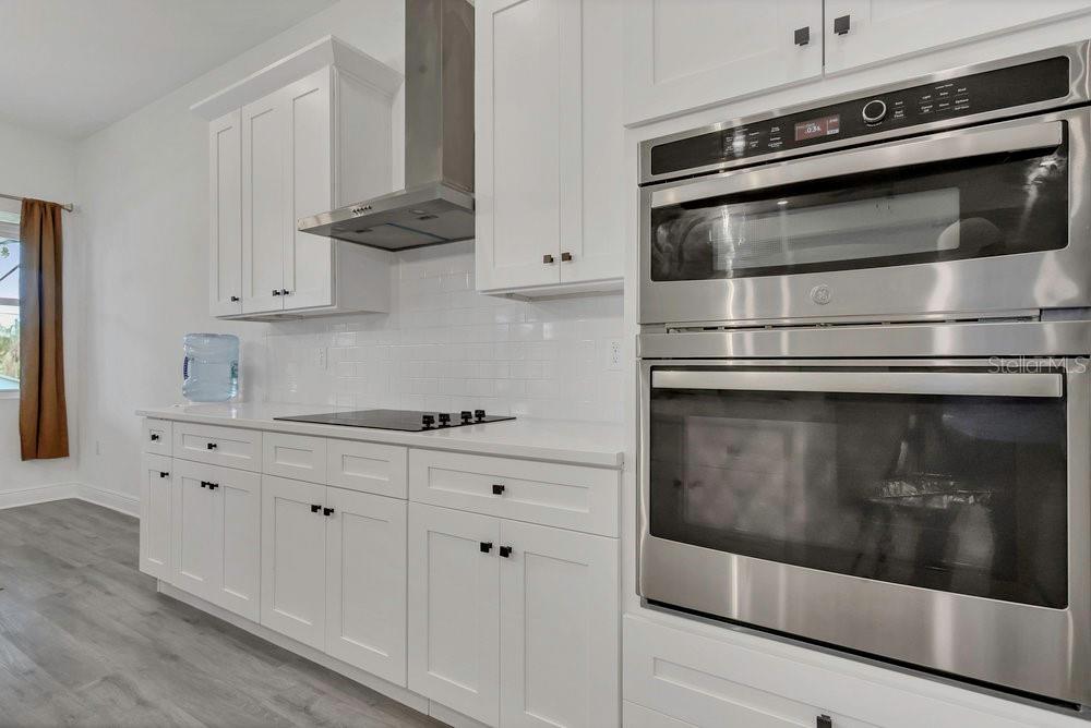 Listing photo id 4 for 5227 Lime Avenue