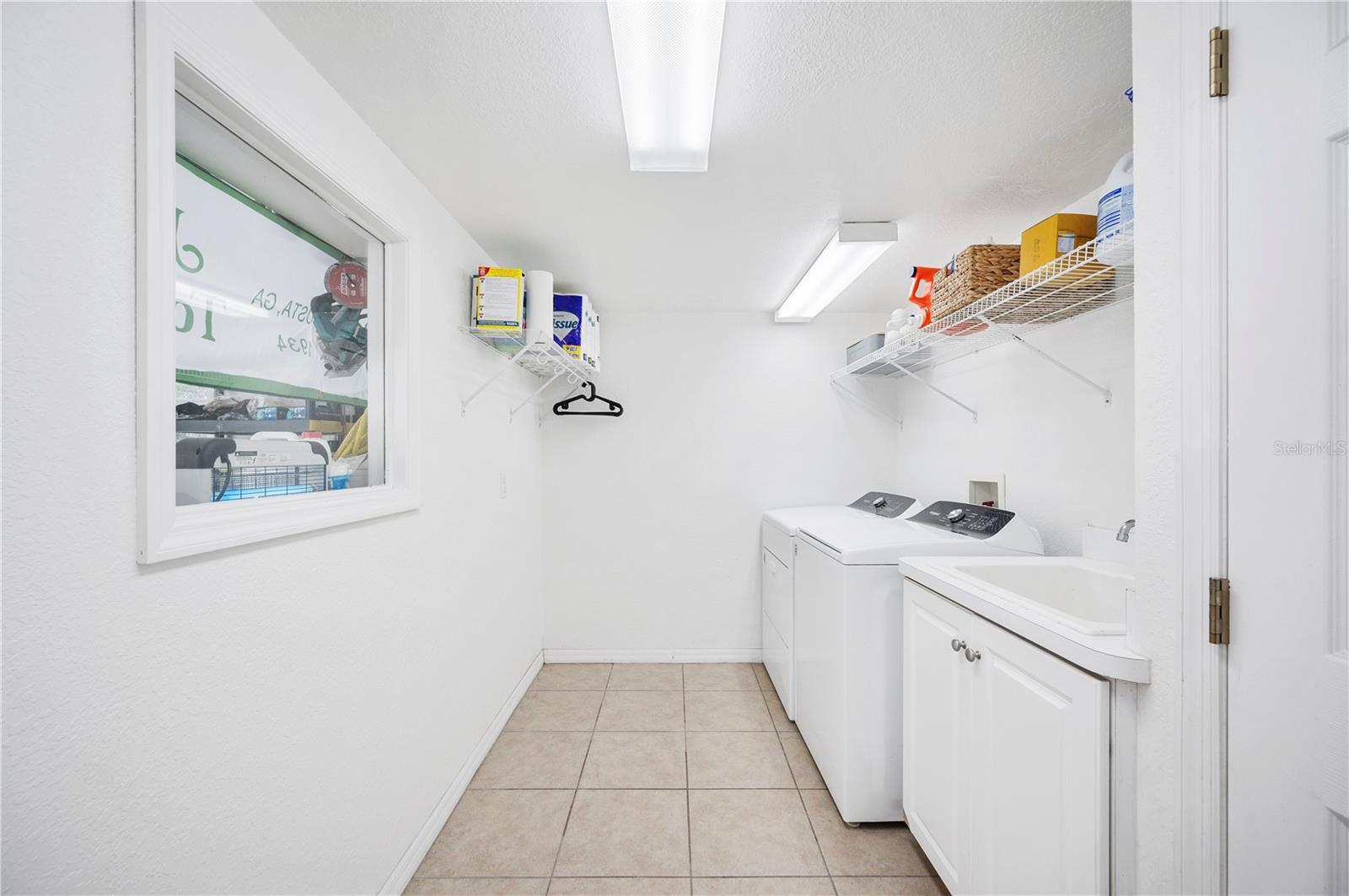 Image 40 of 48 For 916 Woodward Street