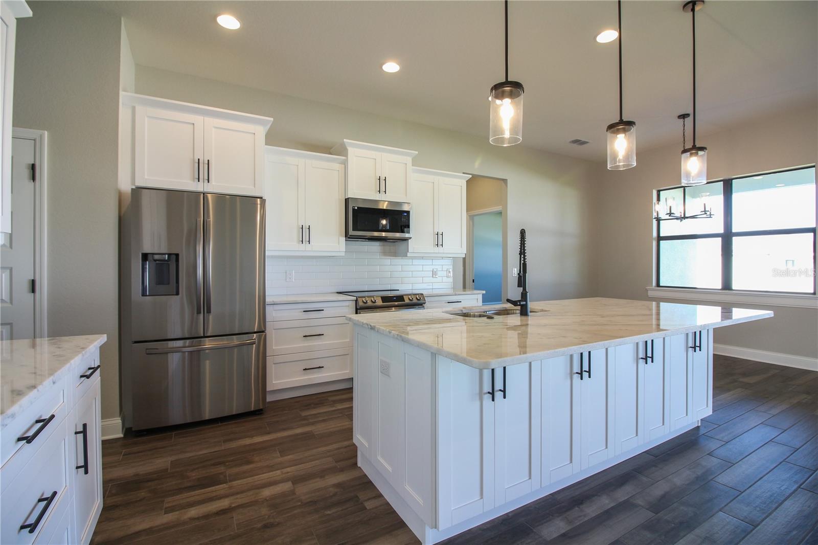 Image 10 of 36 For 6962 Treymont Drive